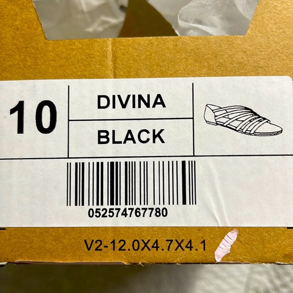 Journee Collection Divina Sandal, 10 - Picture 7 of 7